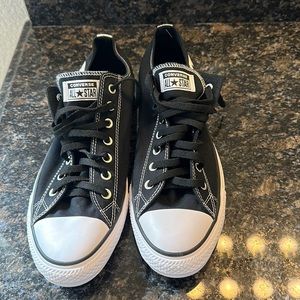 Converse Chuck Taylors - Seek Peace